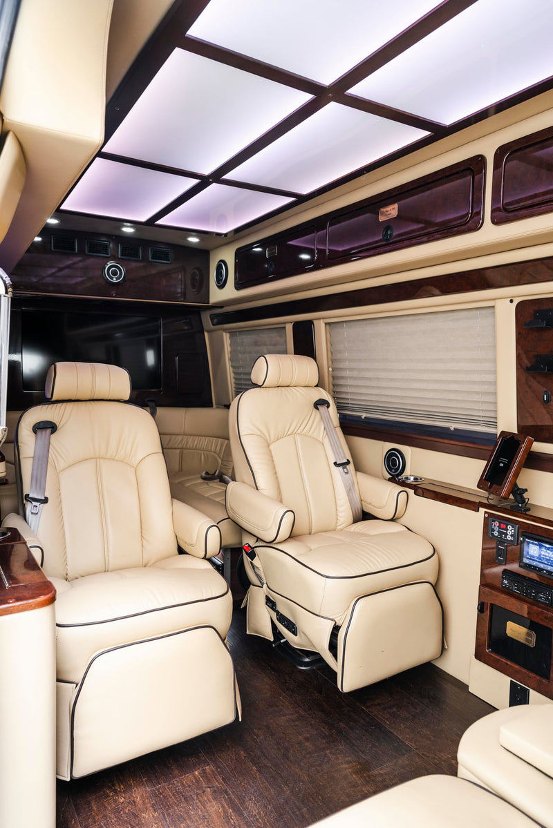 is parked outdoors. Consider it for your next RV rental.|This rv rental offers a spacious — photo 3