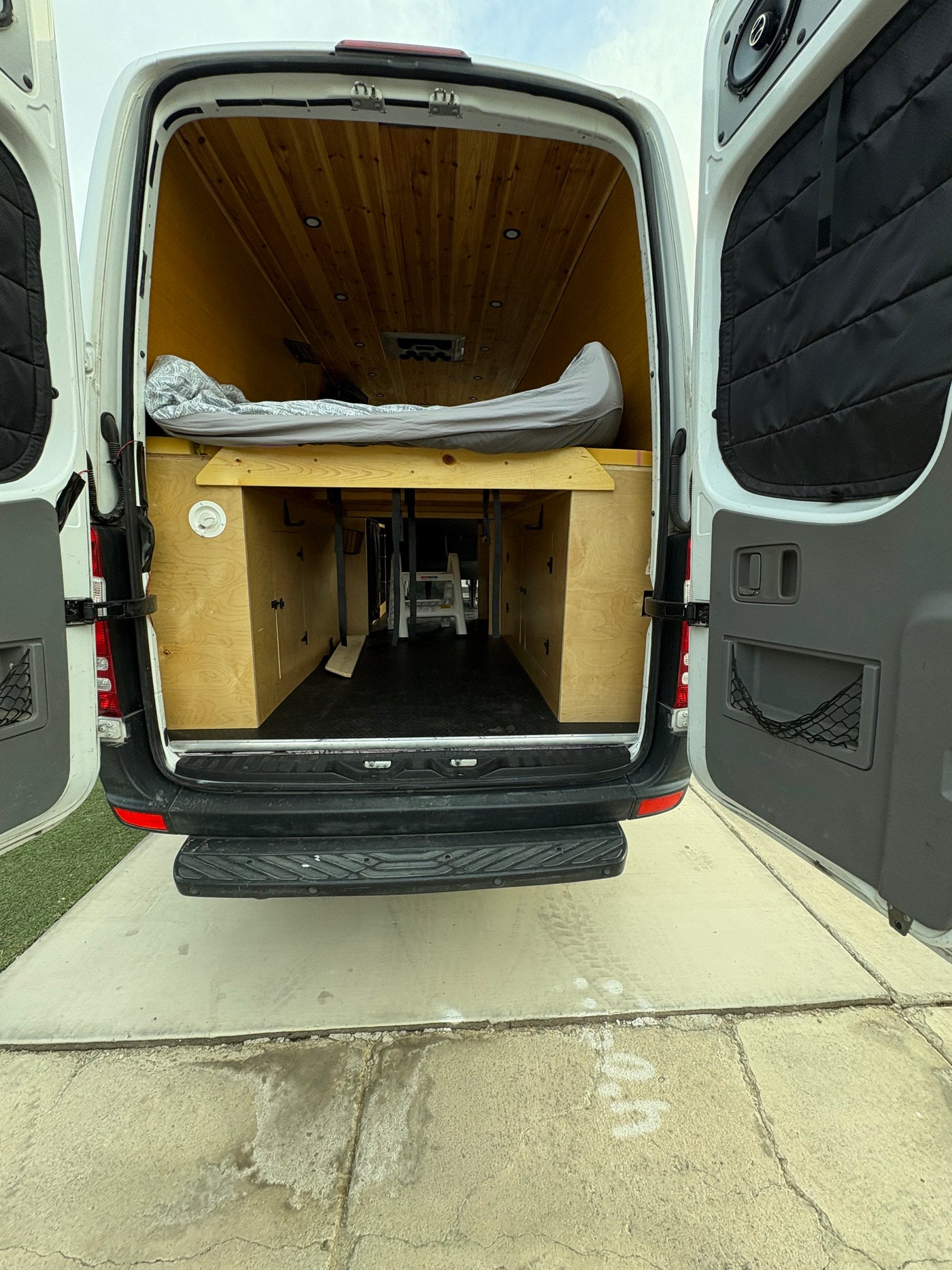 Sprinter Van — photo 12