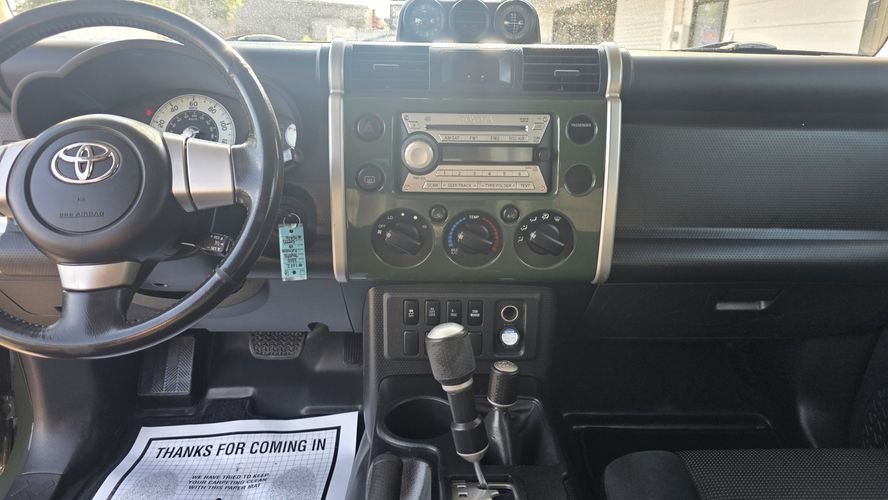 2010 Toyota FJ Cruiser in Johnstown, CO (photo 9)