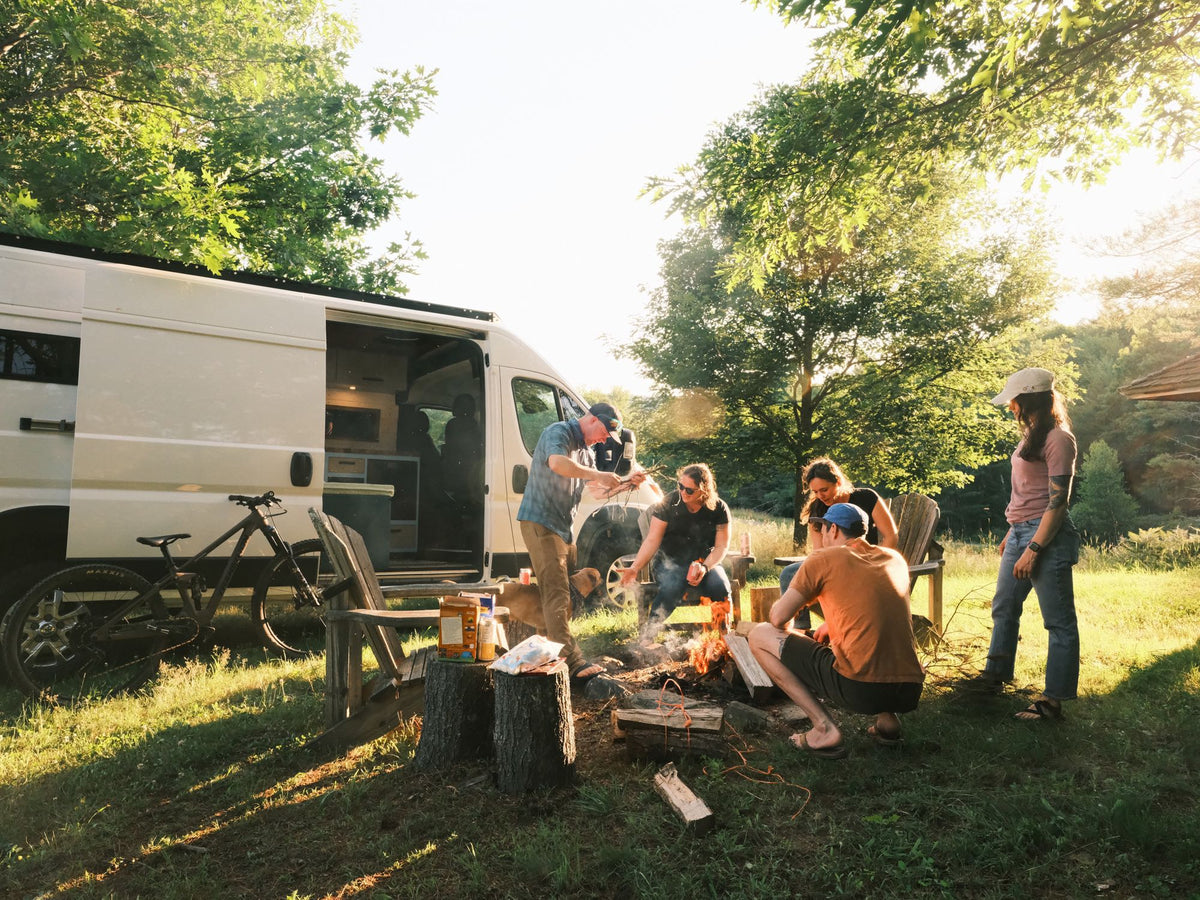 Top Notch Vans - Tela - Seats and Sleeps 2!