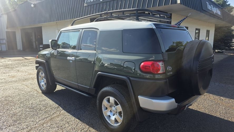 2010 Toyota FJ Cruiser in Johnstown, CO (photo 3)