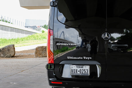 Ultimate Toys Ultimate Coach VIP 10 Passenger Traveler