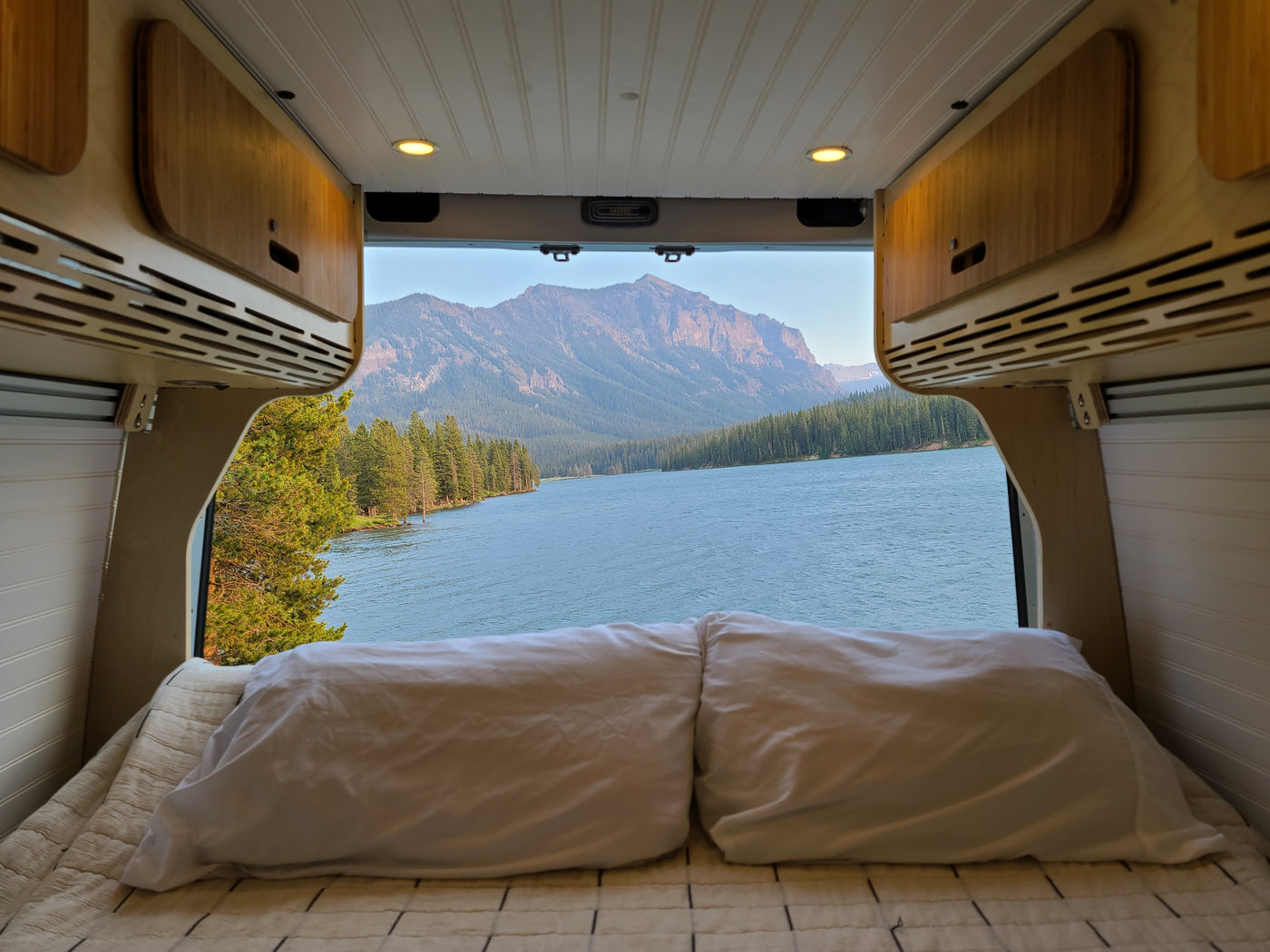 2022 Mercedes Sprinter Van (1) — photo 10