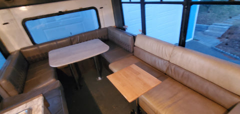 "Canyon" 4x4 Shuttle Conversion — photo 5