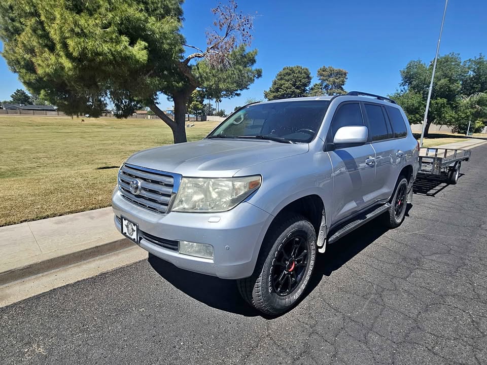 Toyota Landcruiser LC200 in Mesa, AZ (photo 1) — photo 1
