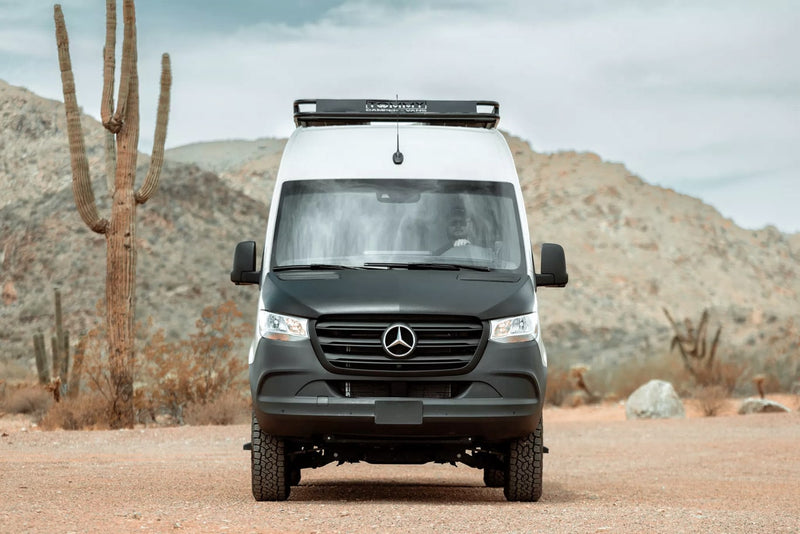 24 Mercedes-Benz Sprinter, Seats 4, Indoor shower, Sink, Stove, Microwave — photo 13