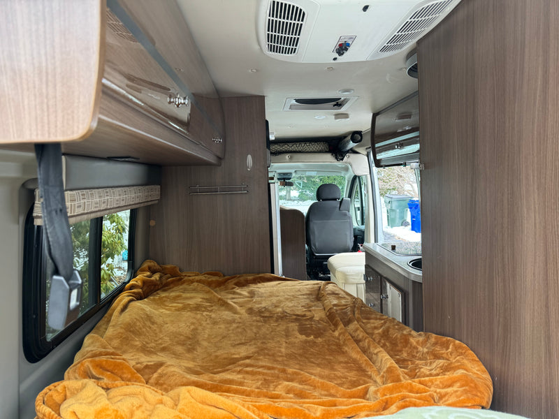 “Sunny” adventure van — photo 14