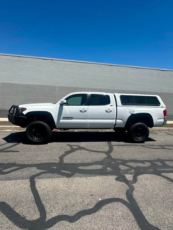 2017 Toyota Tacoma · SR5 Pickup 4D 5 ft in Salt Lake City, UT (photo 2) — photo 2