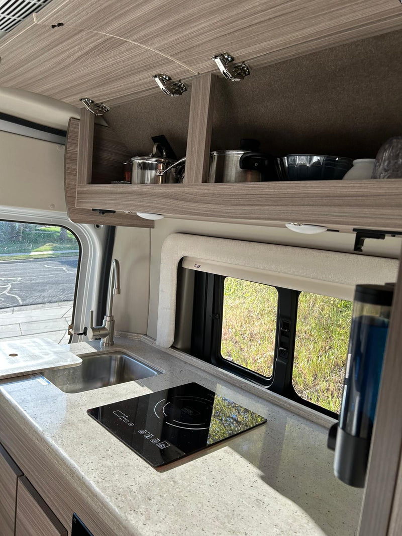  rear windows — photo 6