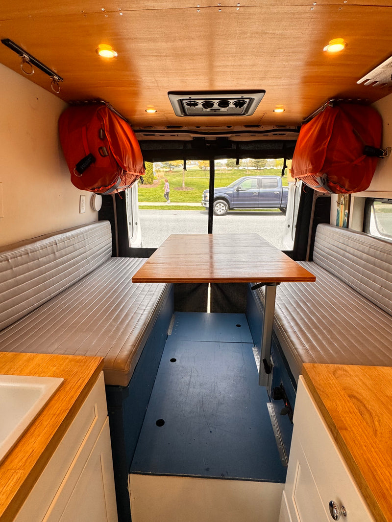 Easy Going Adventure Van — photo 6