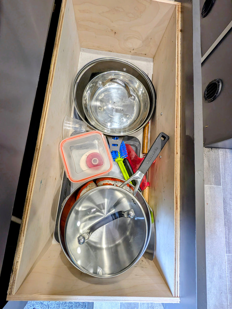 Galloping Gertie 2022 4x4 Mercedes Sprinter — photo 13