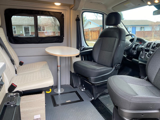 Family Adventure Van I Seats 4 I Sleeps 4 I Heated I 2021 Winnebago Solis — photo 4