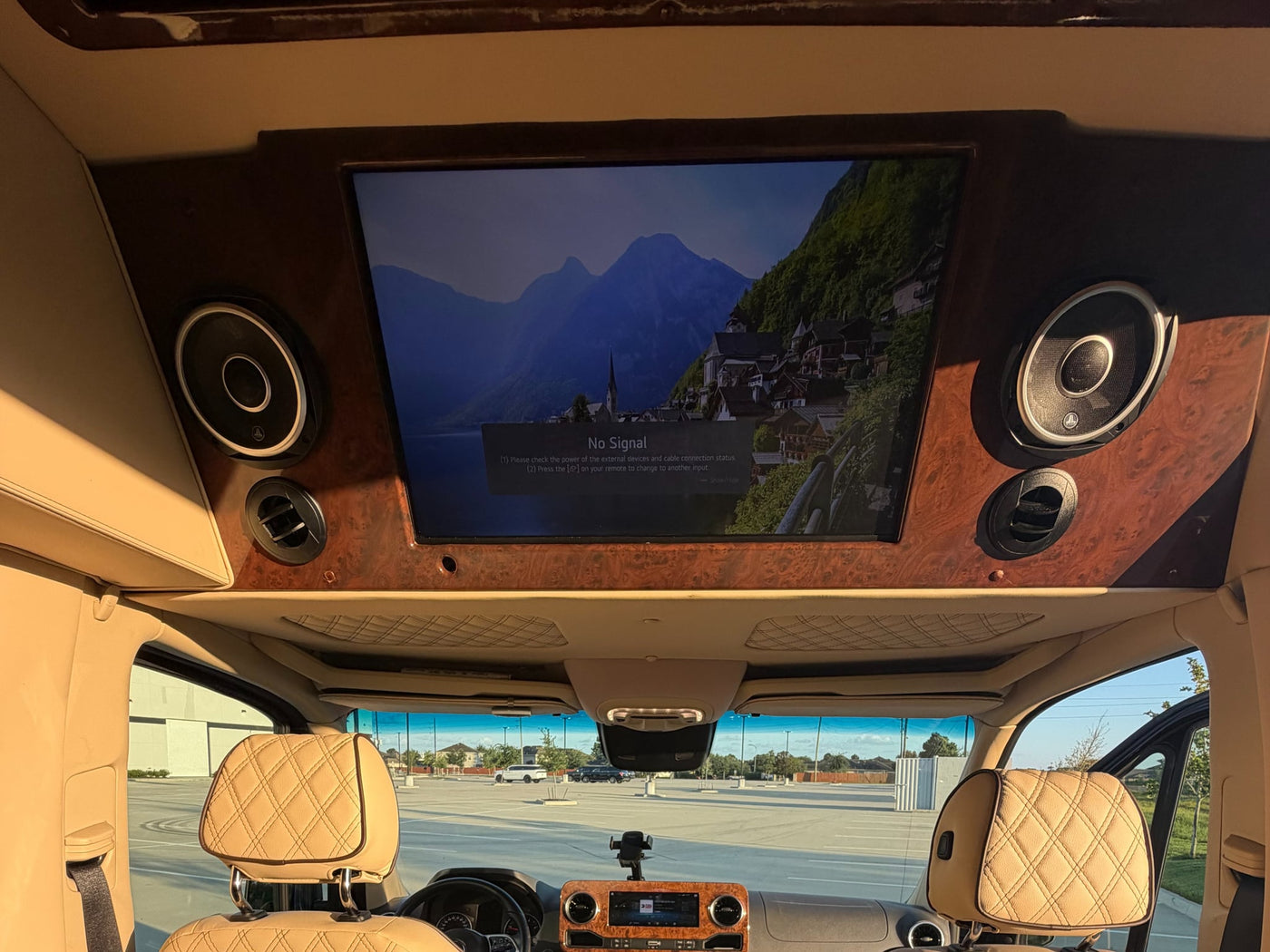  wood-grain dashboard — photo 6