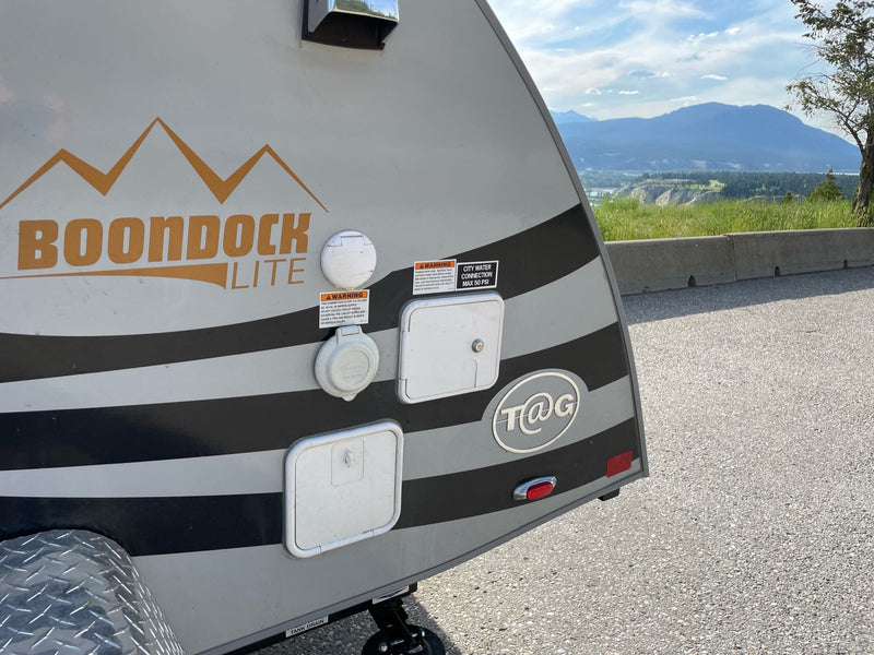 T@g Luxury Teardrop—Gas Saver! A/C & Heater, Outdoor Kitchen & King Bed! — photo 13