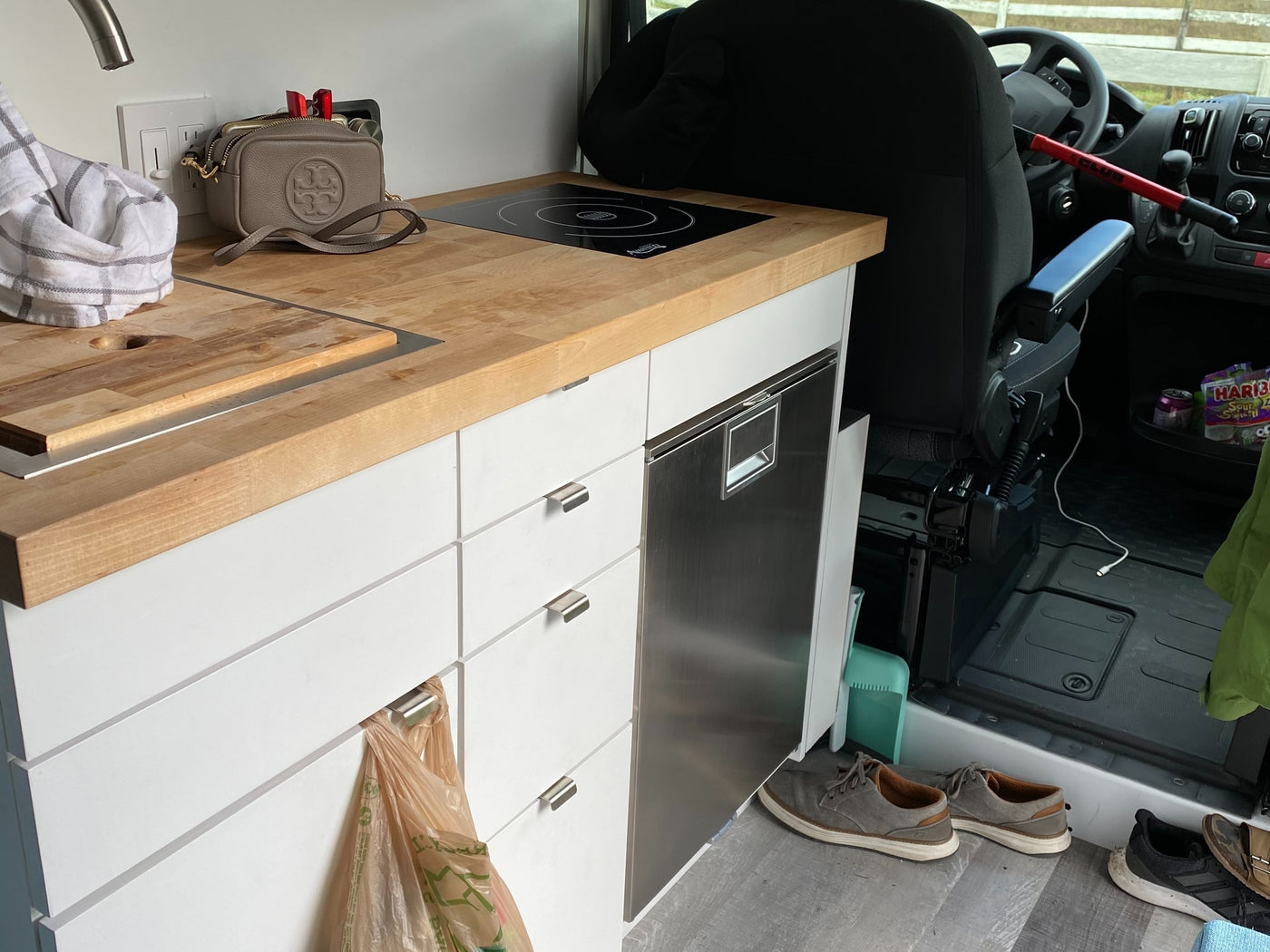  kitchenette — photo 8