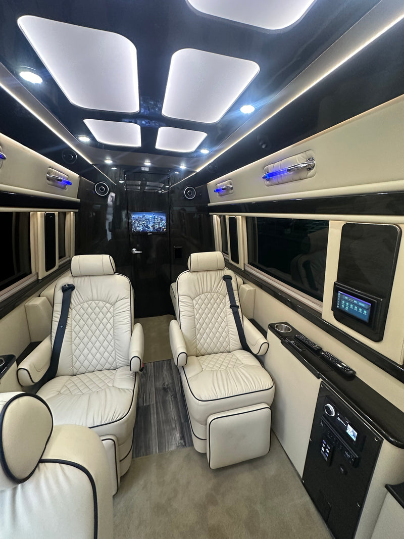 Mercedes Benz Day Cruiser — photo 18
