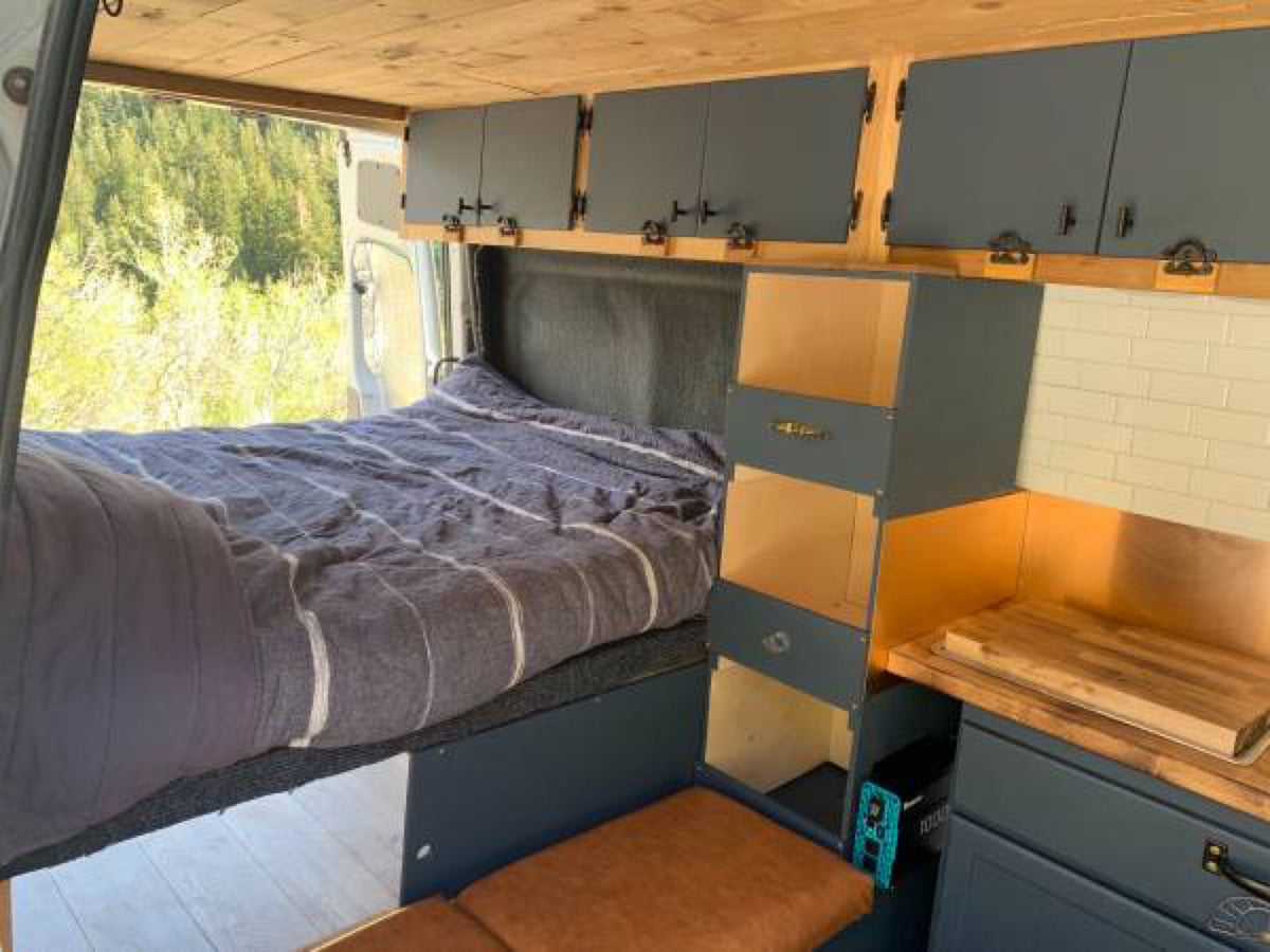 Jean Claude Damme Van - Cozy Off-Grid 4 Season Adventure Van! — photo 18