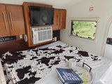 Cozy Teardrop Escape — A/C, Pet-Friendly, Fully Loaded
