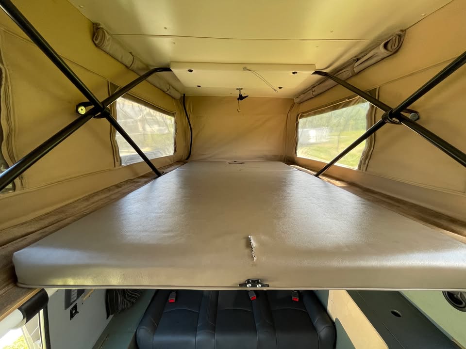 2000 E350 Sportsmobile Quigley 4x4 - 7.3 Powerstroke - RB50 in Helena, MT (photo 11) — photo 11
