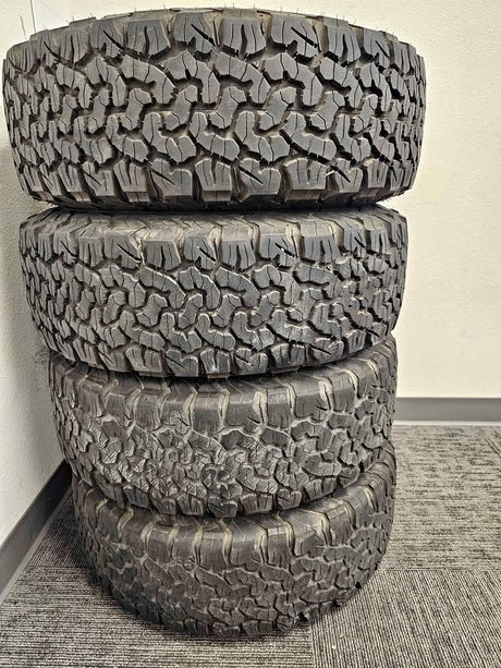 BFGoodrich All-Terrain T/A KO2 30x9.50R15 Tires on Jeep Wheels in San Diego, CA (photo 1)