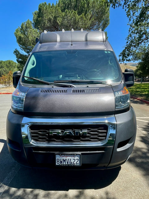 2022 Thor Sequence Luxury Adventure Van - Sleeps 4 — photo 3
