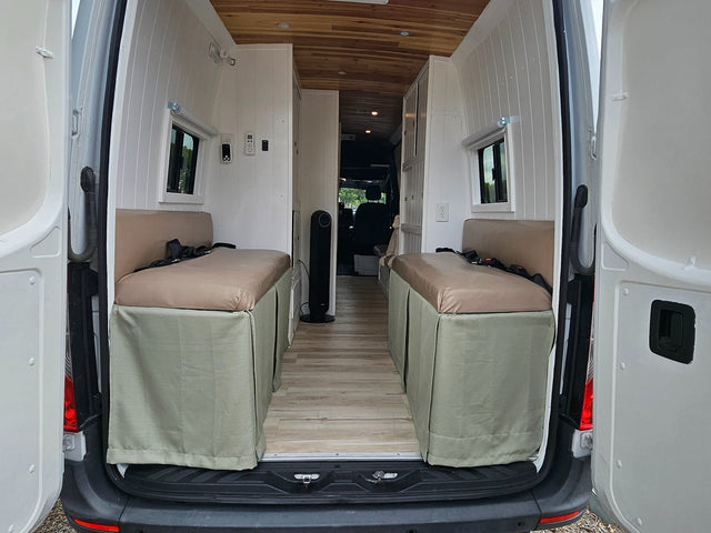 Luxury Mercedes Sprinter Camper Van | Seats 10 | Full Bathroom — photo 2