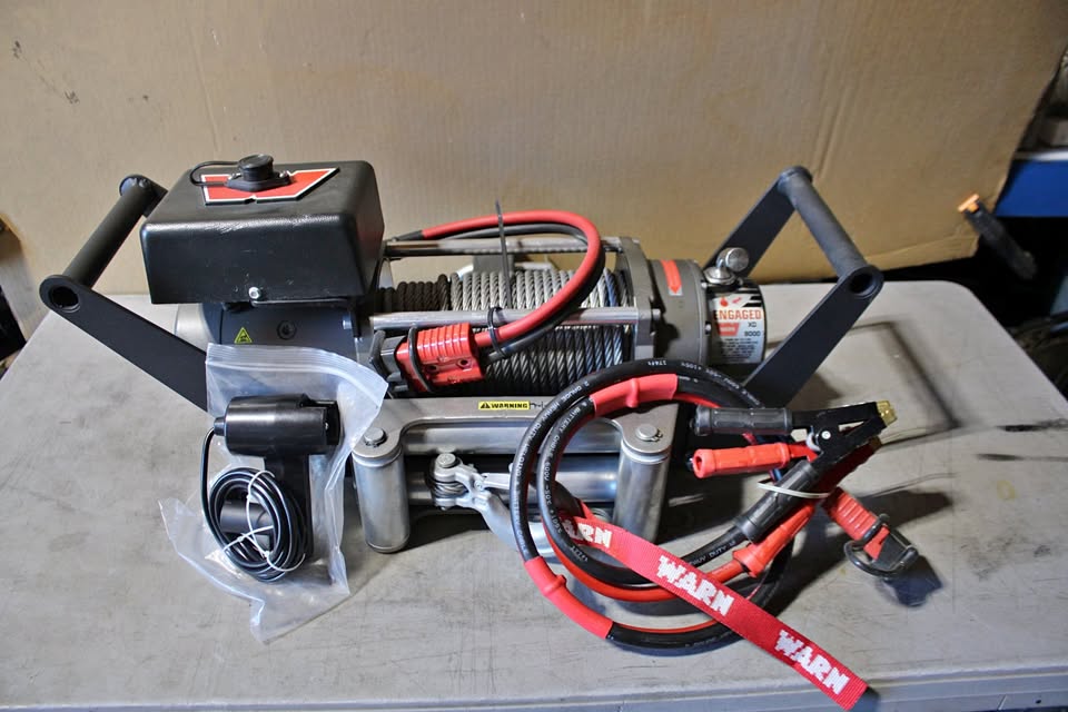 Warn XD9000 Portable Winch in Salinas, CA (photo 1) — photo 1