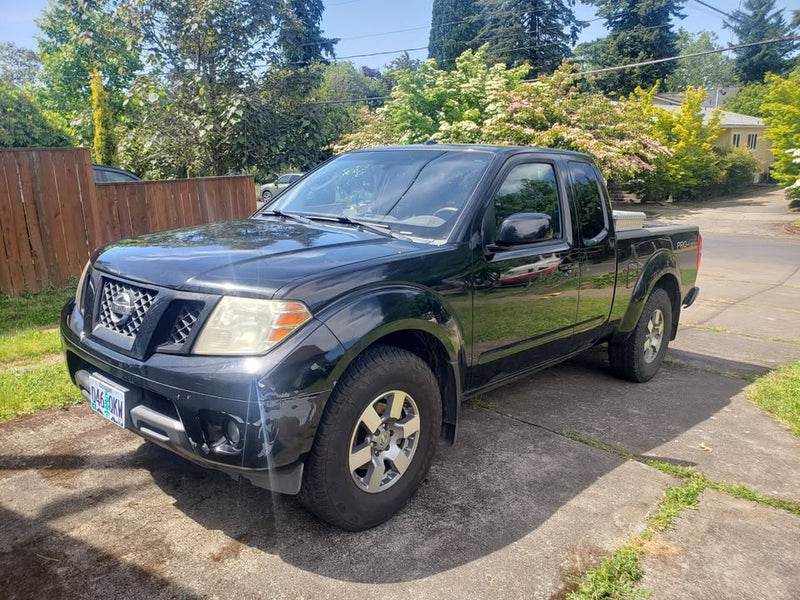 2011 Nissan frontier pro-4x in Portland, OR (photo 2) — photo 2