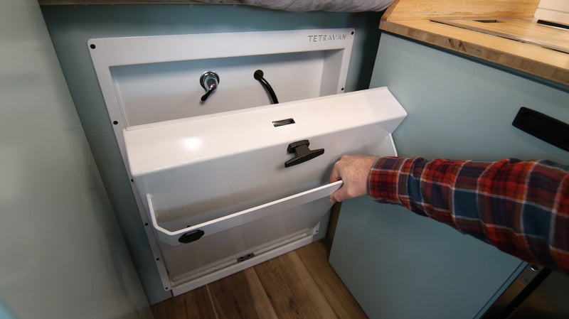  and control panels.|Modern camper van interior: compact kitchen with sink — photo 14