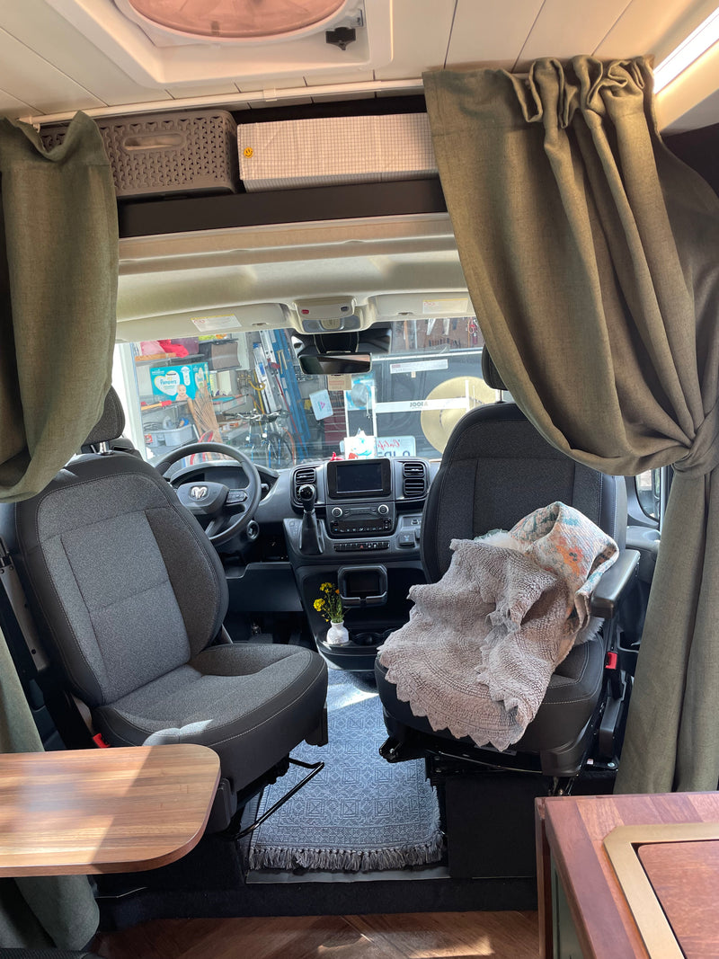 WanderNest — Seats 3, Luxury, Fully loaded. Ready for adventure — photo 18