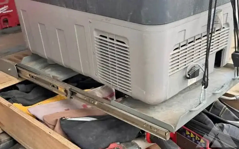 Iceco fridge slide — used fridge slides for sale (photo 2) — photo 2