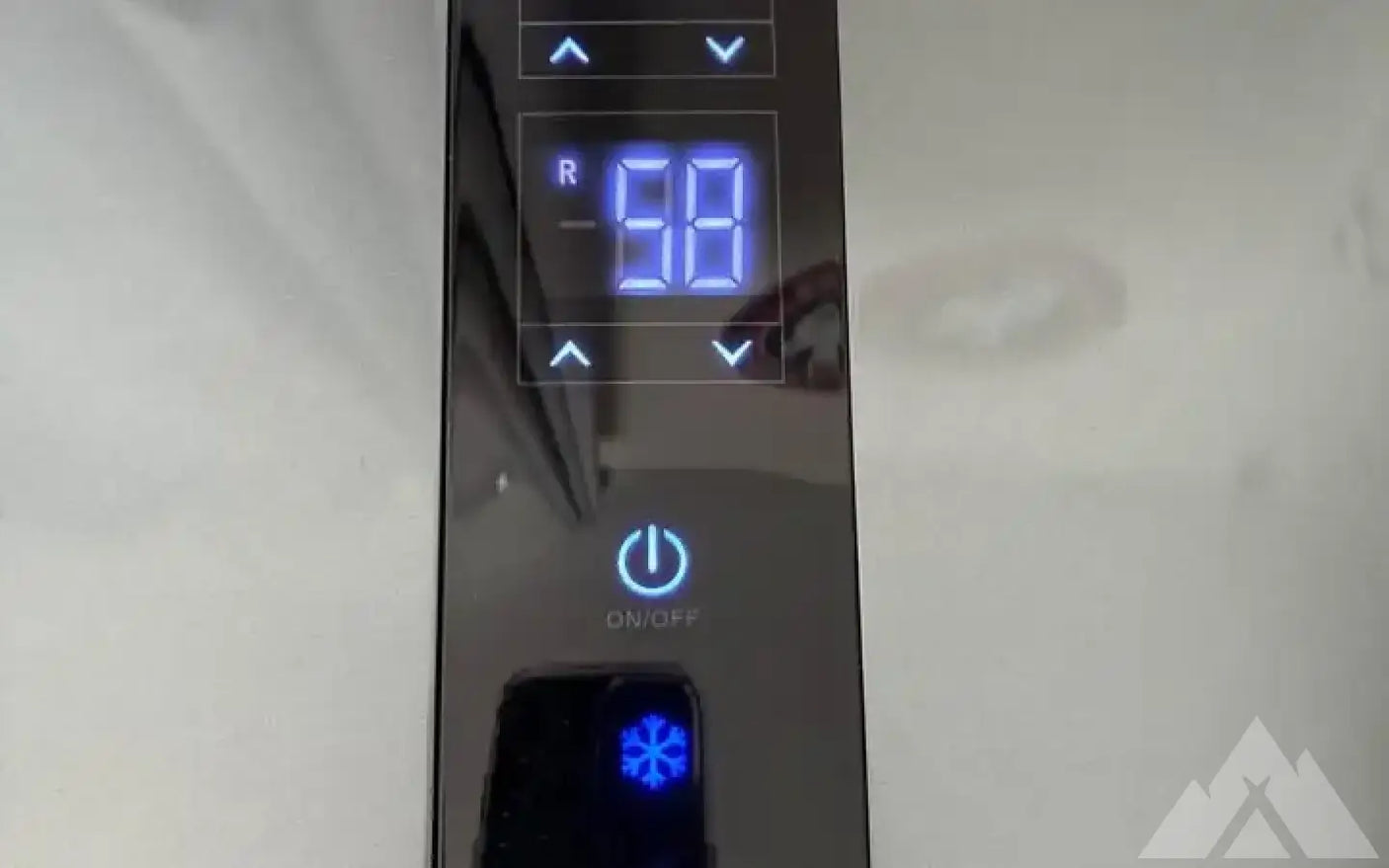 ICECO GO20 dual zone portable Cooler/Refrigerator — used coolers & fridges for sale (photo 5)