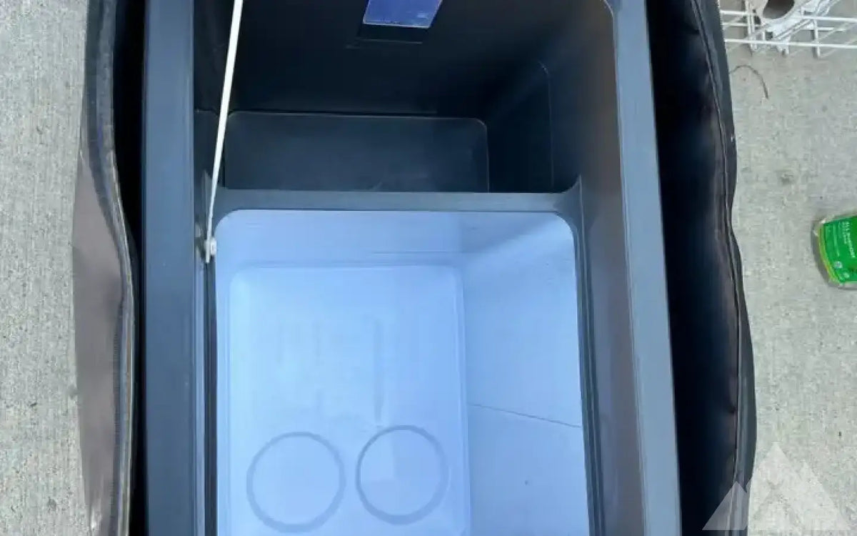 ICECO JP50 12v Fridge/Freezer — used coolers & fridges for sale (photo 4) — photo 4