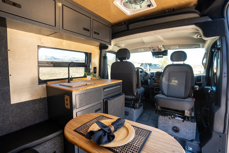  overhead storage & rear windows — photo 6
