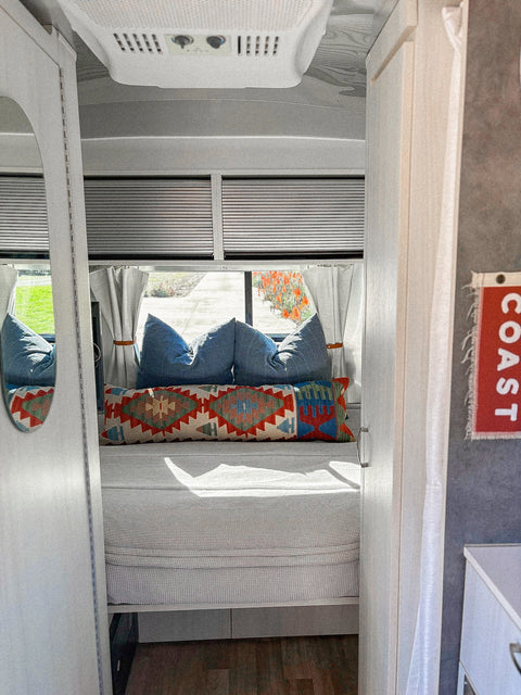 Moonshine: Retro-Coastal 16’ Airstream (Concierge Delivery) — photo 5
