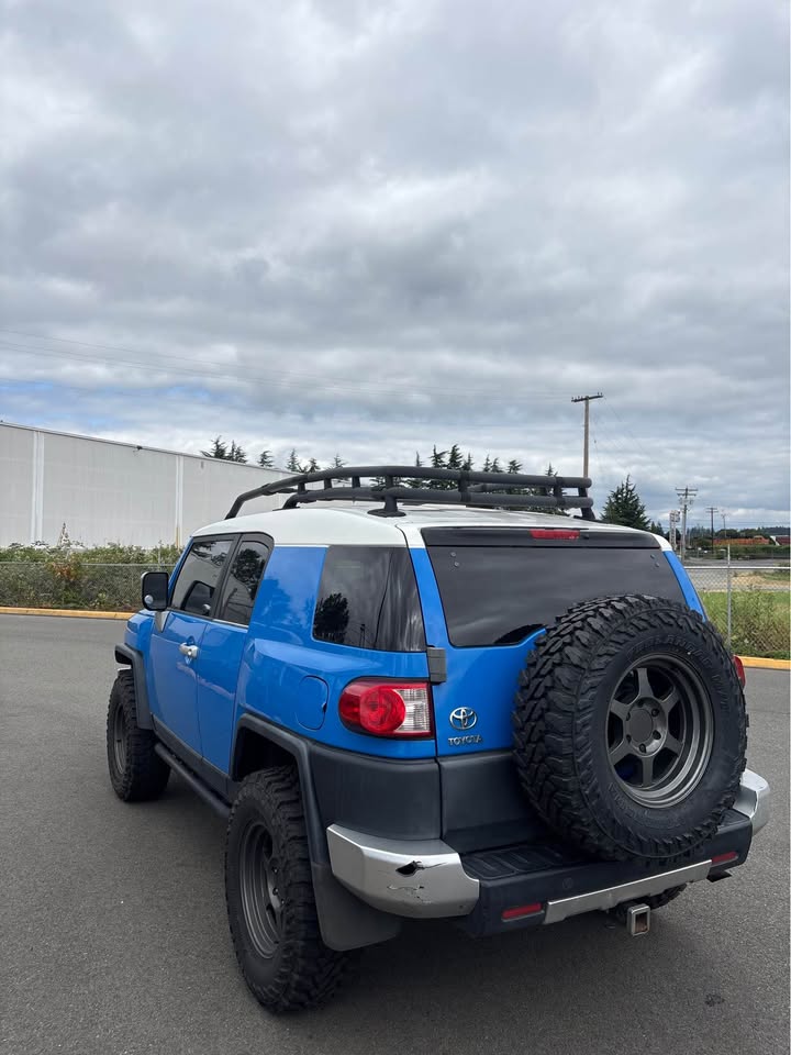 2007 Toyota FJ Cruiser · Sport Utility 2D in Auburn, WA (photo 3) — photo 3