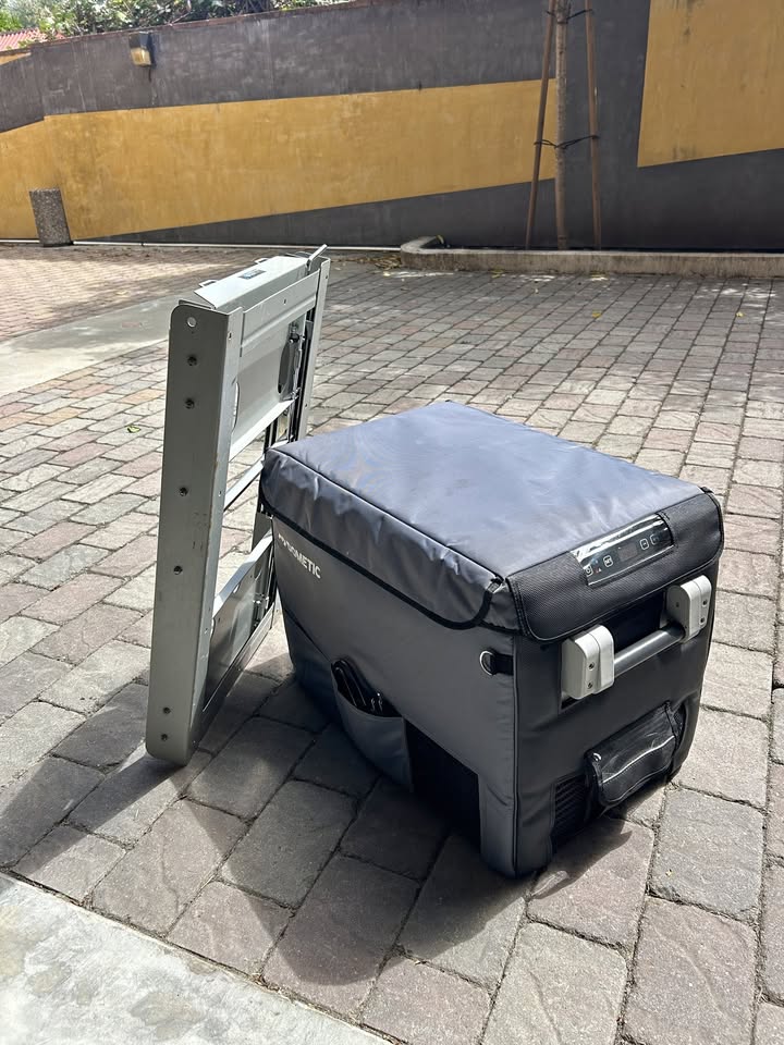 Dometic CFX40W in Emeryville, CA (photo 1) — photo 1