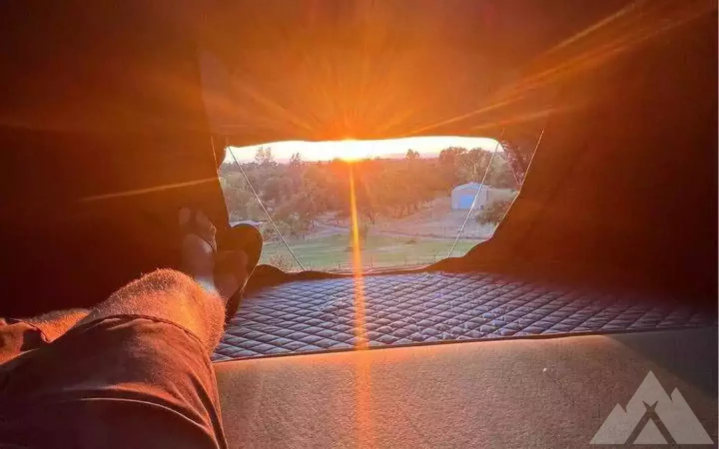 iKamper Skycamp 2.0 — used rooftop tents for sale (photo 4) — photo 4