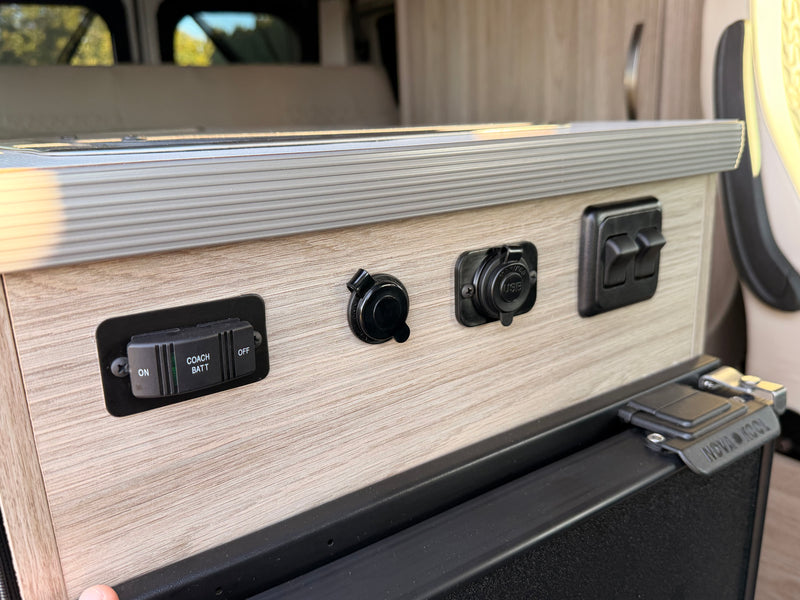 2021 Winnebago Solis 59P — photo 7