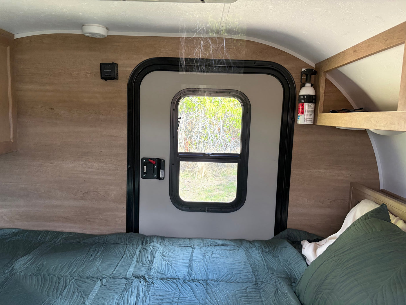  parked outdoors with its door open — photo 4