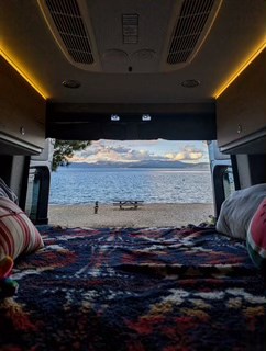 Tahoe Ready: 2025 AWD Storyteller Dark Mode — photo 2
