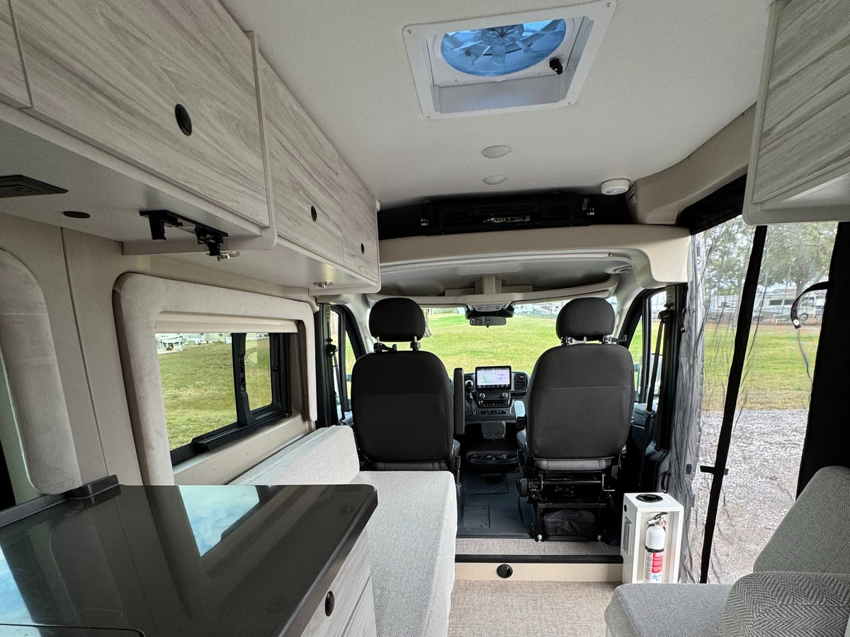  an excellent RV rental option — photo 9