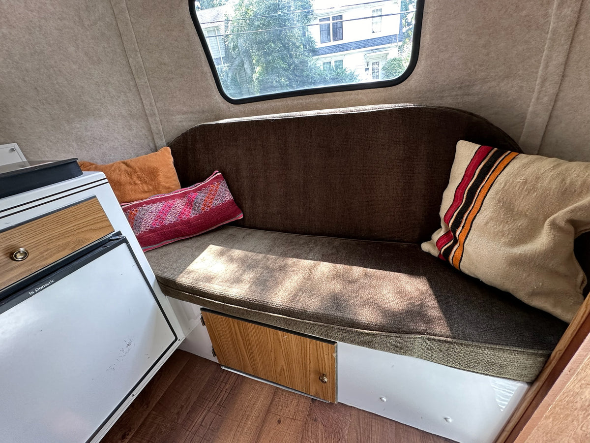 Scamp 13' Travel Trailer (2011) — photo 9