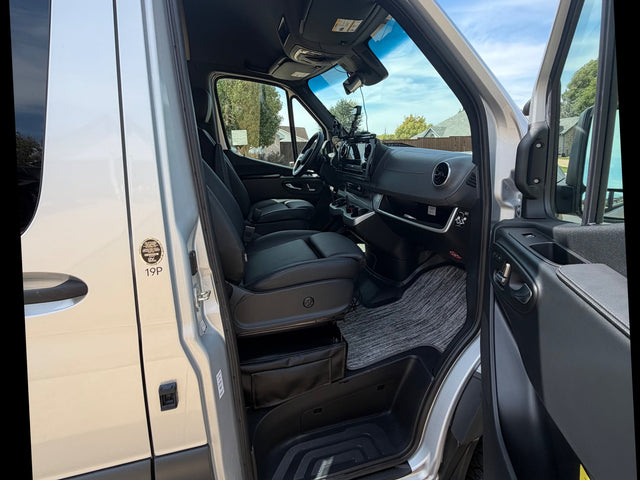 2025 Thor Tranquility 19P A.T.H. | AWD Mercedes Sprinter — photo 3