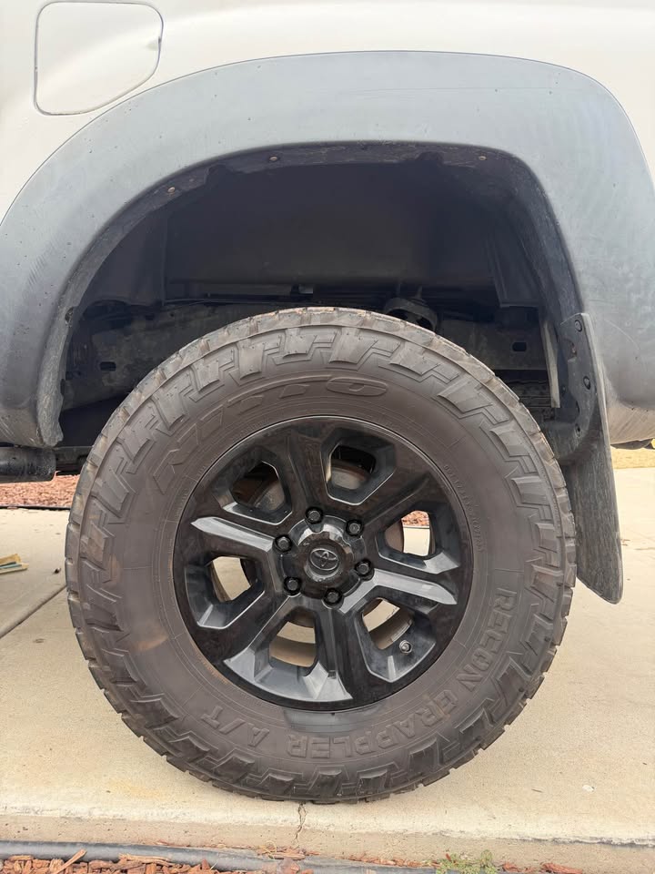 2010 Toyota Tacoma Double Cab · 4WD 4D in San Diego, CA (photo 10) — photo 10