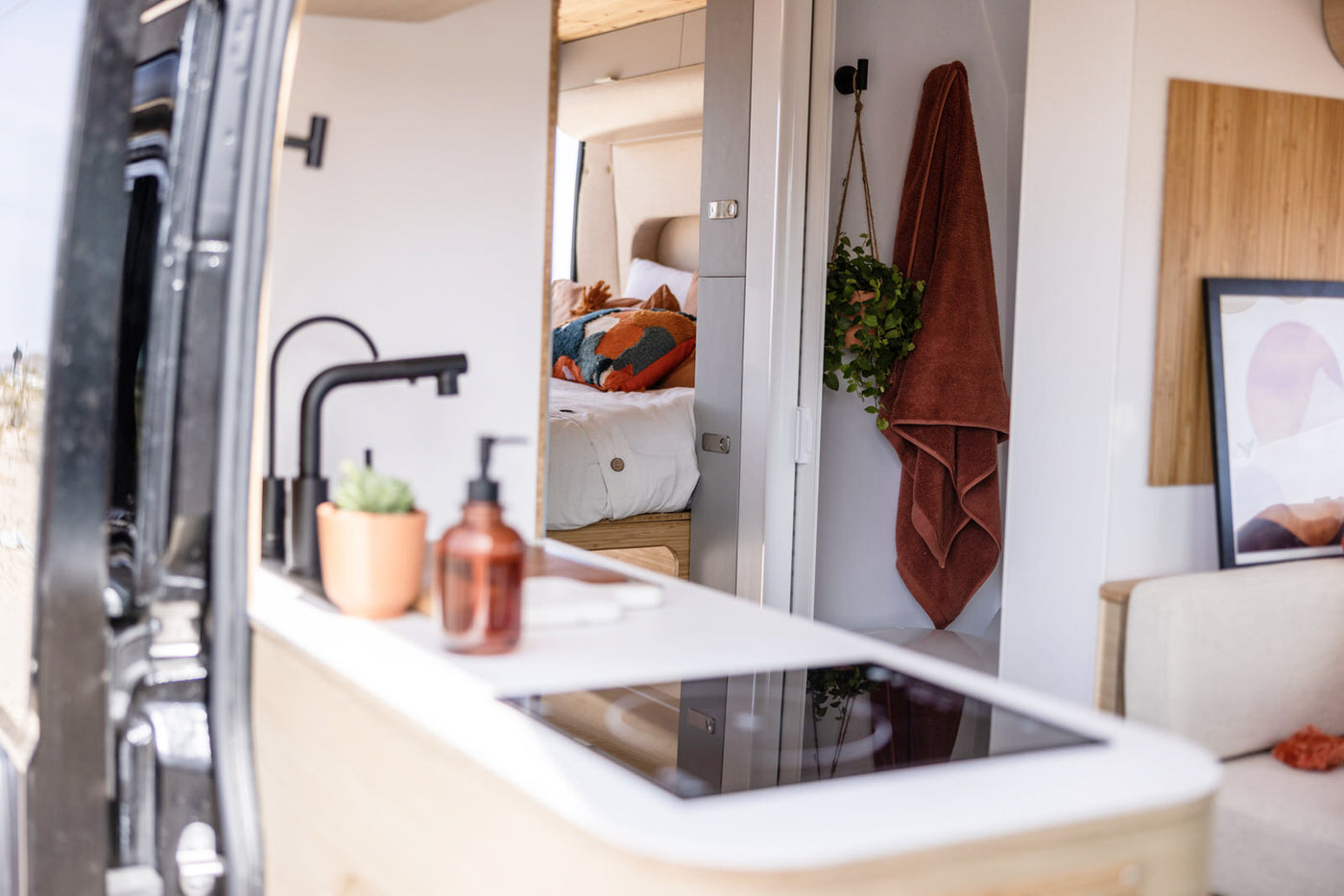 "Georgie" |  Noovo Lite - Indoor Shower, Heating & AC — photo 16