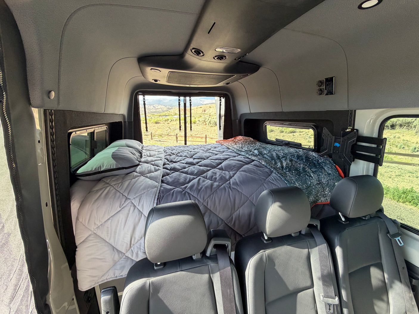 OSO Basecamp - 4x4 Mercedes Sprinter, Comfort Meets Capability