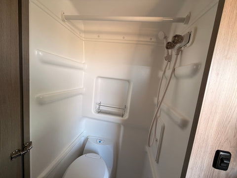 2021 Winnebago Solis 59P — photo 2