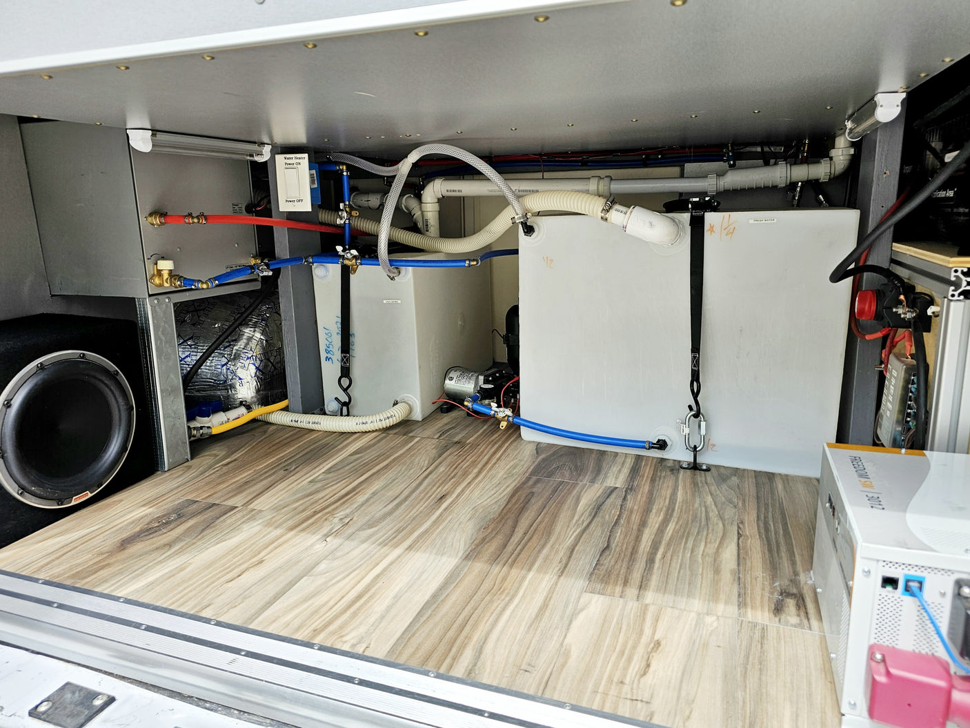 Endless Horizon Extended: Your Luxury Micro-RV