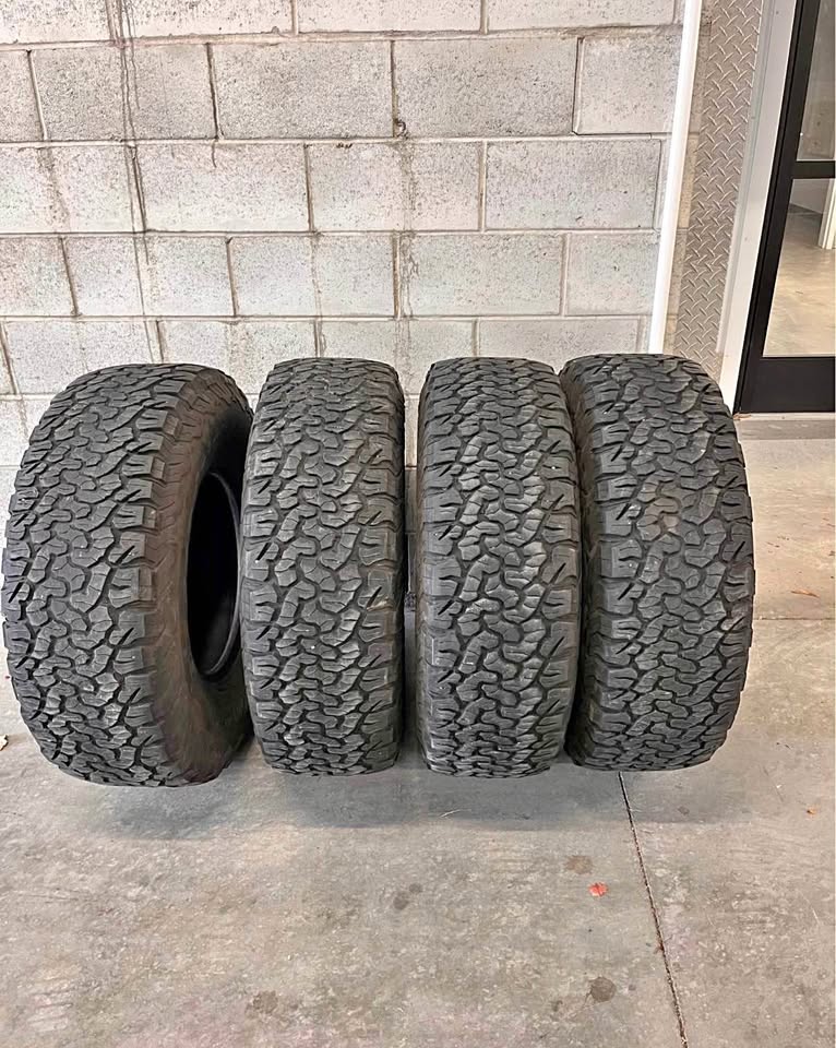 4 BFgoodrich tires 37x12.5x17 in Reno, NV (photo 1)
